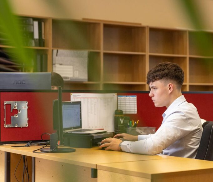 Felújított számítógép családi használatra hasznáét pc